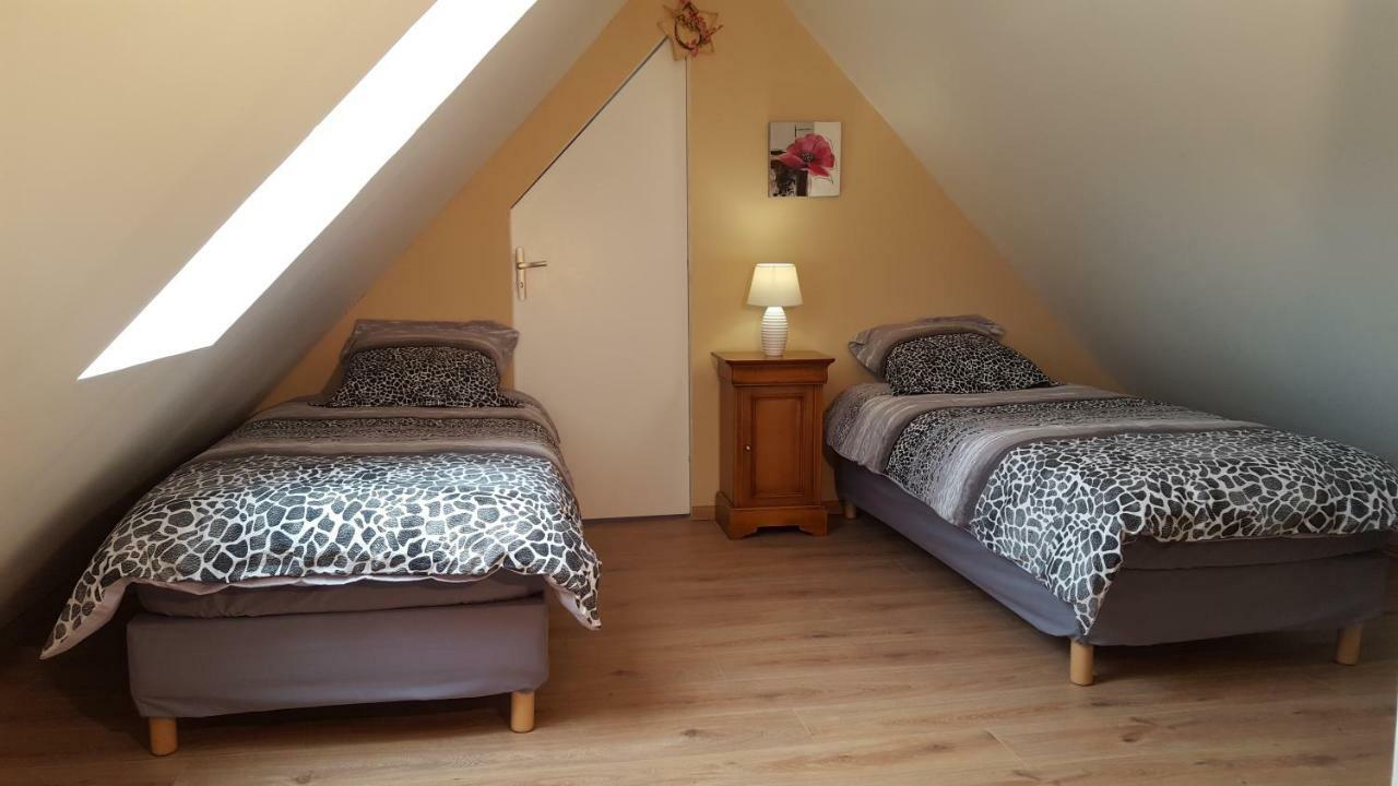 Vacation Home On Rue Du Marais 5 Petiville  المظهر الخارجي الصورة
